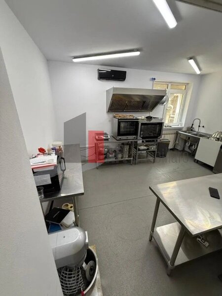 Stefan cel Mare Spatiu comercial de inchiriat in zona Stefan cel Mare